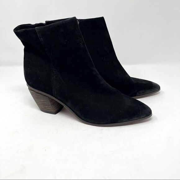 Vince Camuto Pointed Black Ankle Booties Boots 9.5 - Picture 1 of 10